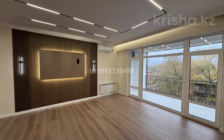 2-бөлмелі пәтер · 90 м² · 3/10 қабат, Шарипова 28, бағасы: 45 млн ₸ в Атырау — фото 2