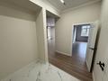 2-бөлмелі пәтер · 90 м² · 3/10 қабат, Шарипова 28, бағасы: 45 млн ₸ в Атырау — фото 9