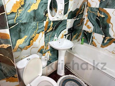 2-комнатная квартира · 50 м² · 5/5 этаж, мкр 5, Есет батыра 107 — Торговый дом жанар за 15 000 ₸ в Актобе