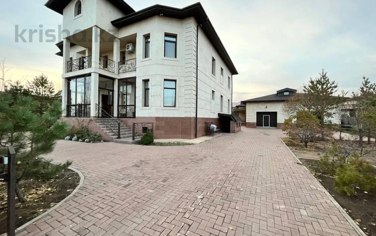 Жеке үй • 10 бөлмелер • 850 м² • 17 сот., Фазыла Карибжанова, бағасы: 500 млн 〒 в Астане, Алматы р-н — фото 91