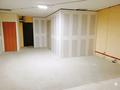 Свободное назначение, офисы, магазины и бутики, склады, салоны красоты, фитнес и спорт, медцентры и аптеки, образование, развлечения, кабинеты и рабочие места, студии · 40 м² за 120 000 〒 в Уральске — фото 4