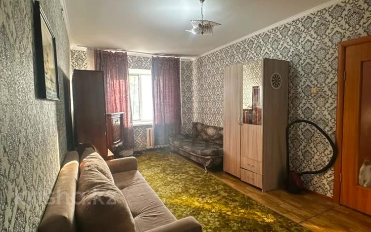 1-бөлмелі пәтер · 28 м² · 1/5 қабат, проспект Санкибай Батыра 161, бағасы: 6 млн ₸ в Актобе — фото 3
