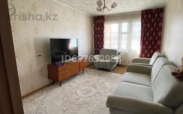 2-комнатная квартира · 55 м² · 3/5 этаж, Шахтерская 82 за 3.8 млн 〒 в Алтайском — фото 2