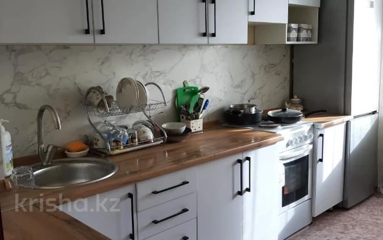 2-комнатная квартира · 60 м² · 4/9 этаж, Карагайлы 15 за 21.9 млн ₸ в Семее — фото 8