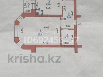 1-комнатная квартира, 61 м², 4/5 этаж, мкр. Алтын орда, Халела досмукасы 9/3 — детский садик Нектар за 16.5 млн 〒 в Актобе, мкр. Алтын орда