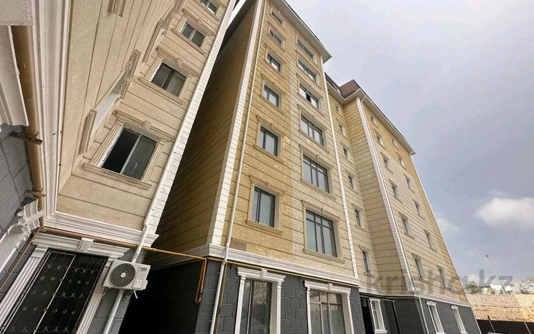2-комнатная квартира · 86 м² · 3/8 этаж, 24-й мкр 14 за 15.5 млн ₸ в Актау — фото 2