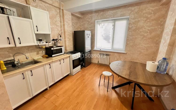 1-комнатная квартира · 48.1 м² · 4/5 этаж, мкр Нурсая 77/1 за 17 млн ₸ в Атырау — фото 2