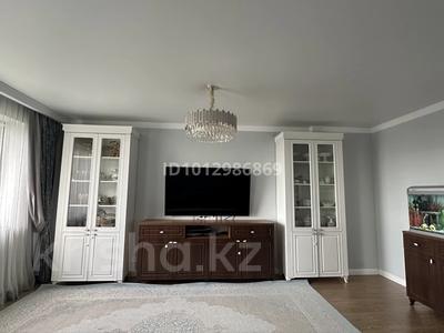 3-комнатная квартира · 120 м² · 7/13 этаж, Барибаева 43/8 — Айтеке би - Барибаева за 138 млн ₸ в Алматы, Медеуский р-н