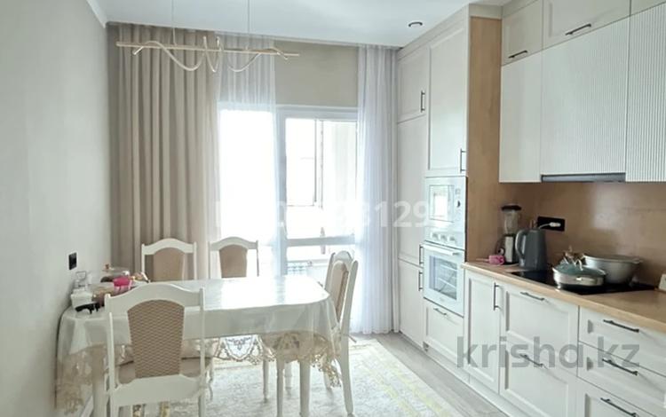 3-комнатная квартира · 92 м² · 4/5 этаж, Ауезова 88 за 65 млн ₸ в Семее — фото 2