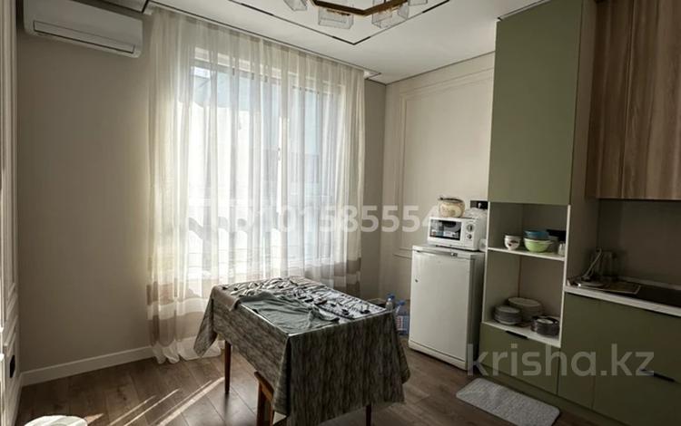 2-комнатная квартира · 50 м², мкр Тастак-1, Райымбека 348/1 к1-7 за 350 000 ₸ в Алматы, Ауэзовский р-н — фото 2
