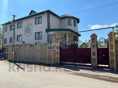 Жеке үй · 10 бөлме · 800 м² · 15 сот., мкр Шубар, Темирказык 58, бағасы: 305 млн ₸ в Астане, Есильский р-н