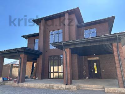 Аренда домов или дач в Алматы: Отдельный дом · 6 комнат · 225 м², мкр Акжар — Пр. Абая за 1.5 млн 〒 Отдельный дом · 6 комнат · 225 м², мкр Акжар — Пр. Абая за 1.5 млн 〒 в Алматы, Наурызбайский р-н