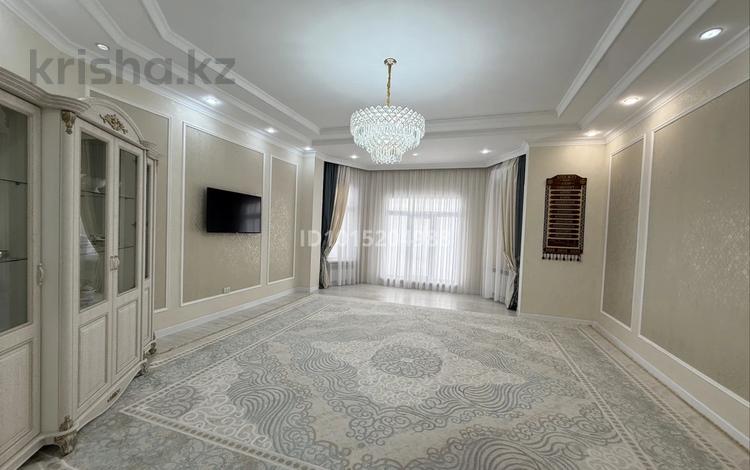 3-комнатная квартира · 116 м² · 1/5 этаж, 16-й мкр 36-2 — ТРК Актау за 52 млн ₸ — фото 2
