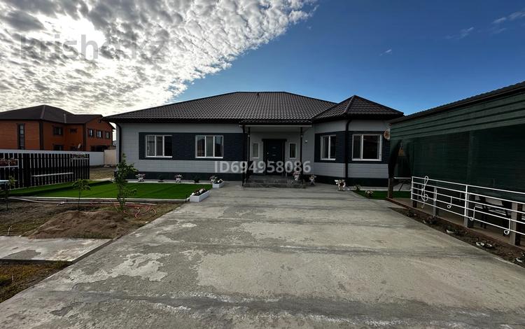 Отдельный дом · 4 комнаты · 195 м² · 10 сот., мкр Сарыкамыс-2, Аккайын 25 за 50 млн 〒 в Атырау — фото 15