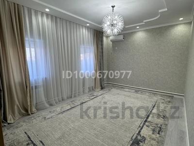 Продажа домов и дачи в Атырауской обл.: Отдельный дом · 3 комнаты · 140 м² · 8 сот., мкр Жулдыз-2, Караша Калиева 81 за 25 млн 〒 Отдельный дом · 3 комнаты · 140 м² · 8 сот., мкр Жулдыз-2, Караша Калиева 81 за 25 млн 〒 в Атырау