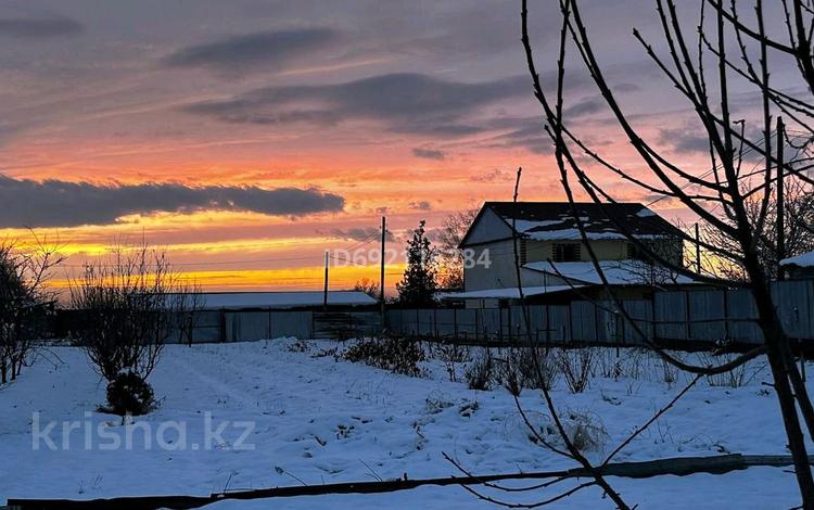 Часть дома · 4 комнаты · 80 м² · 23 сот., Шуленова 35 за 50 млн 〒 в Бирлик — фото 2