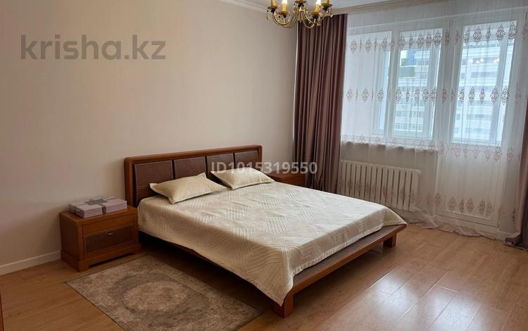 2-комнатная квартира · 87 м² · 8/15 этаж, Достык 14 за 450 000 ₸ в Астане, Есильский р-н — фото 2