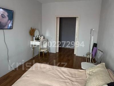 2-комнатная квартира · 55 м² · 3/10 этаж, мкр Юго-Восток, Проспект Республики 1 4 — строймарт, мечта за 23 млн 〒 в Караганде, Казыбек би р-н