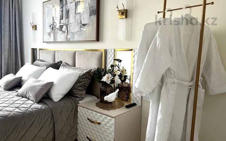 1-бөлмелі пәтер · 60 м² · 13 қабат, Розыбакиева 320, бағасы: 3 500 ₸ в Алматы, Бостандыкский р-н — фото 2