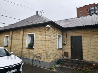 Жеке үй · 3 бөлме · 70 м² · 4 жүзд., Луначарского 47 — Квазар, бағасы: 49 млн ₸ в Павлодаре