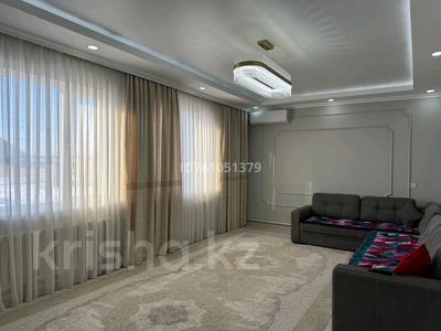 Отдельный дом · 8 комнат · 170 м² · 10 сот., М.Жумабаева 56 за 38 млн 〒 в Талдыкоргане, мкр Жастар