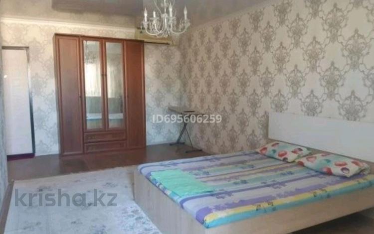 1-комнатная квартира · 45 м² · 4/5 этаж, 28-й мкр, 28а-й мкр 3 за 1 000 ₸ в Актау — фото 11