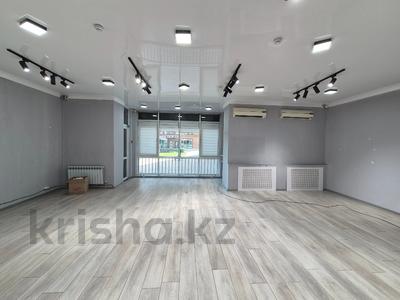 Свободное назначение, офисы, магазины и бутики, салоны красоты, фитнес и спорт, медцентры и аптеки, образование, кабинеты и рабочие места, студии · 108.7 м² за 700 000 ₸ в Алматы, Алмалинский р-н