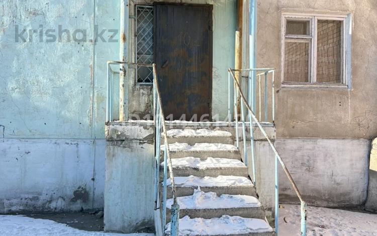 1-бөлмелі пәтер · 31 м² · 1/5 қабат, Бобровка, 14 микрорайон 5, бағасы: 12 млн ₸ в Семее — фото 2