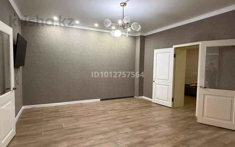 3-комнатная квартира · 122 м² · 9/10 этаж, молдагуловой 60/1 — Облгаи, СК МАнола за 42.7 млн ₸ в Актобе — фото 2