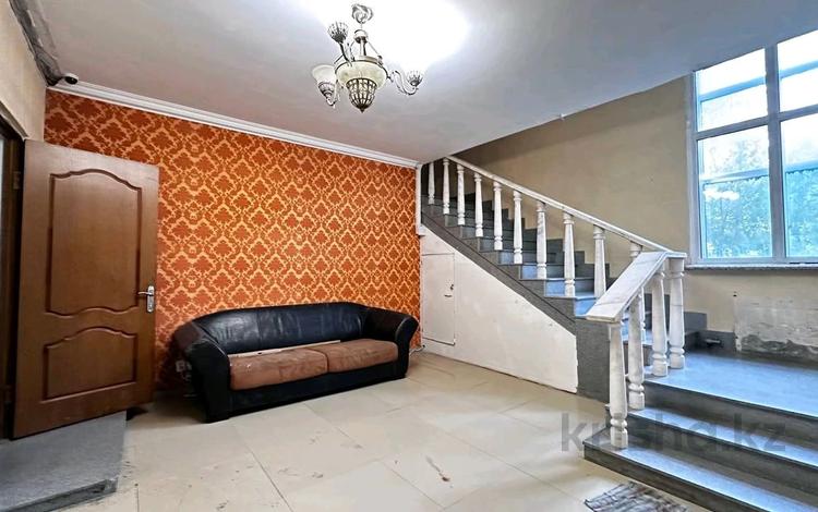 Отдельный дом · 7 комнат · 350 м², Тлендиева 150 летия Абая за 550 000 〒 в Астане, Сарыарка р-н — фото 2