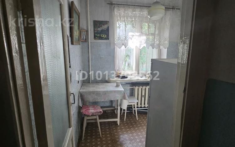 2-комнатная квартира · 40.3 м² · 2/2 этаж, мкр Михайловка 15.2 — Аманжолова 15/2 за 13.6 млн ₸ в Караганде, Казыбек би р-н — фото 5