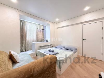 3-бөлмелі пәтер · 80 м² · 1/5 қабат, Валиханова 84, бағасы: 17 900 ₸ в Алматы