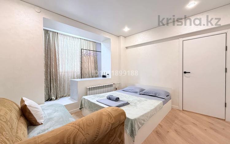 3-бөлмелі пәтер · 80 м² · 1/5 қабат, Валиханова 84, бағасы: 17 900 ₸ в Алматы — фото 2