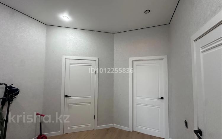 3-бөлмелі пәтер · 73 м² · 8/9 қабат, К. Сатпаева 84/4, бағасы: 38 млн ₸ в Усть-Каменогорске — фото 2