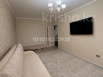 2-комнатная квартира · 56 м² · 4/5 этаж, мкр 8, Братьев Жубановых 304 за 17.5 млн ₸ в Актобе