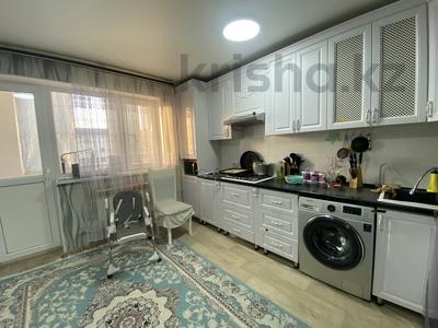 2-комнатная квартира, 65 м², 3/5 этаж, м-н бирлик 17 за 25 млн 〒 в Талдыкоргане, мкр Бирлик
