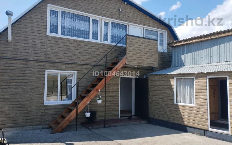 Дом · 4 комнаты · 150 м², Казахстанская 155 а за 40 000 〒 в Бурабае — фото 18