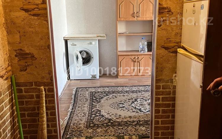 2-бөлмелі пәтер · 46 м² · 1/5 қабат, 1 ш/а, Абая 24/2, бағасы: 130 000 ₸ в Актобе, мкр 5 — фото 2