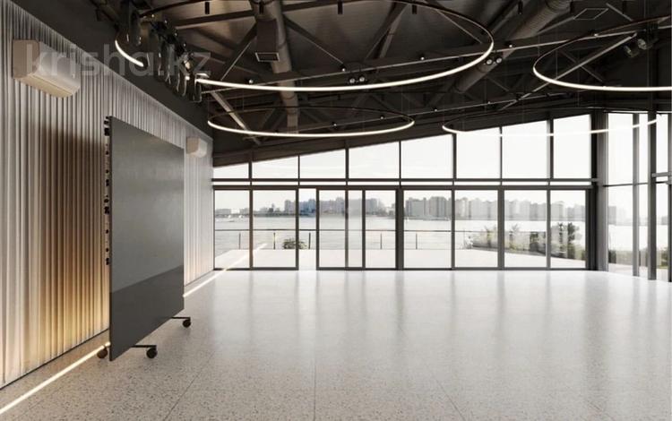 Свободное назначение, офисы, магазины и бутики, салоны красоты, медцентры и аптеки, образование, развлечения, конференц-залы, кабинеты и рабочие места, студии · 350 м² за 2.8 млн 〒 в Шымкенте, Енбекшинский р-н — фото 2