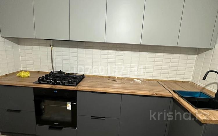 1-комнатная квартира · 41.8 м² · 1/5 этаж, М.Жунисова 105 — Облисполком за 13.9 млн ₸ в Уральске — фото 3