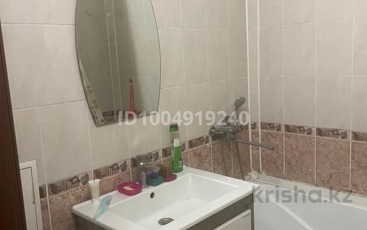 2-бөлмелі пәтер · 45 м² · 1/5 қабат, Алматинская, бағасы: 16 млн ₸ в Усть-Каменогорске, Ульбинский — фото 2