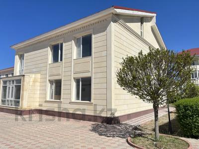 Отдельный дом · 5 комнат · 308.7 м² · 12.7 сот., 1-й В мкр. 30 за 150 млн ₸ в Актау, 18-й мкр 