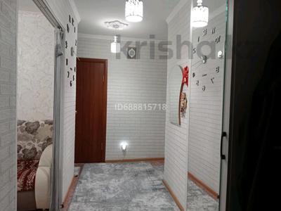 3-комнатная квартира · 61 м² · 2/5 этаж, Шевченко 35 б — 5 школа за 17 млн ₸ в Актобе, мкр Гормолзавод