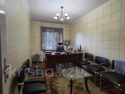 3-бөлмелі пәтер · 60 м² · 1/5 қабат, улица Жангильдина — Магнум, бағасы: 20 млн ₸ в Шымкенте, Туран р-н