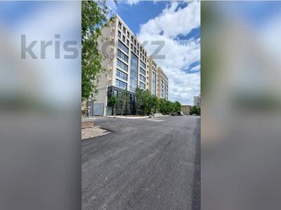 4-комнатная квартира · 183.2 м², Нурсултана Назарбаева 49а за ~ 100.8 млн 〒 в Караганде