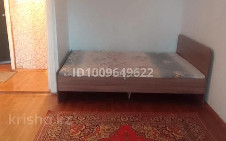 1-комнатная квартира · 35 м² · 4/5 этаж, мкр Акбулак 23 за 80 000 ₸ в Таразе — фото 2