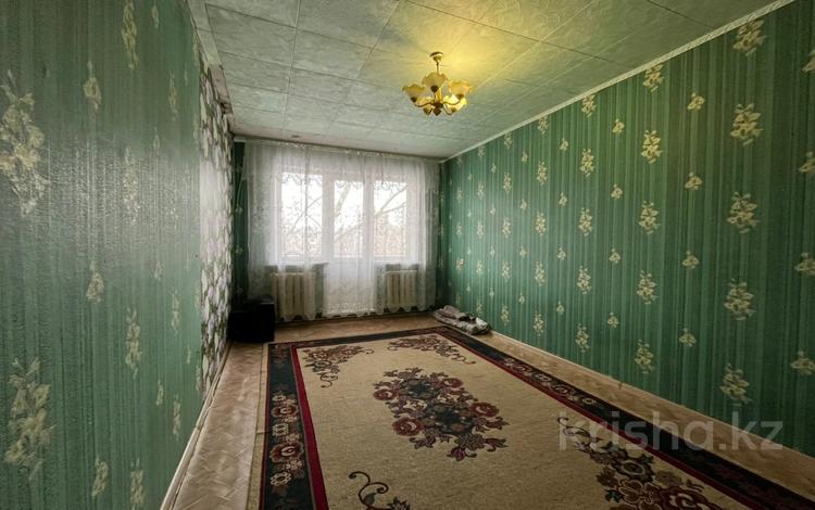 1-бөлмелі пәтер · 29.9 м² · 5/5 қабат, 6 микрорайон, бағасы: 5 млн ₸ в Темиртау — фото 2
