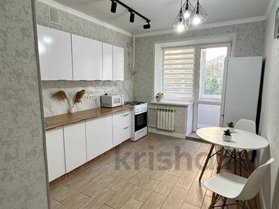 1-комнатная квартира · 48 м² · 1/5 этаж, Строитель за 22.5 млн ₸ в Уральске