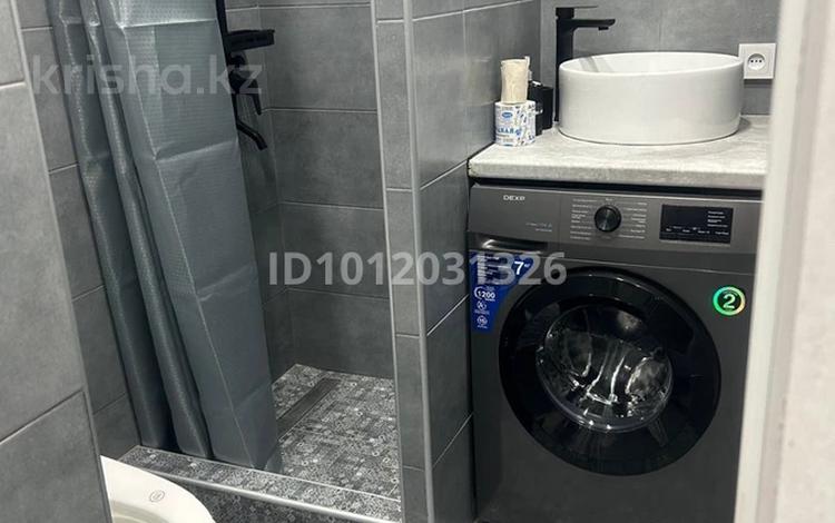 1-бөлмелі пәтер · 32 м² · 2/5 қабат, Жакенова 17 — Дом василек, бағасы: 12 000 ₸ в Сарани — фото 2