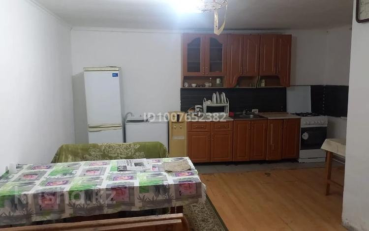 Отдельный дом · 2 комнаты · 85 м², мкр Лесхоз, Тажигали садыков 5 за 100 000 〒 в Атырау — фото 2
